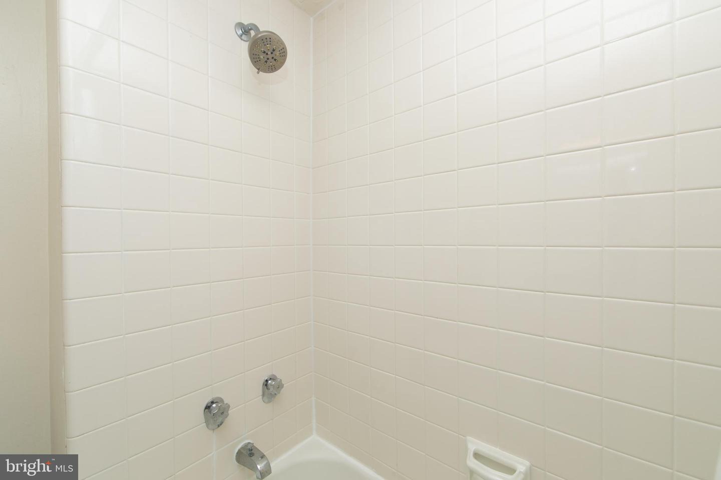 604-36 S Washington Sq #306 Property Photo 28