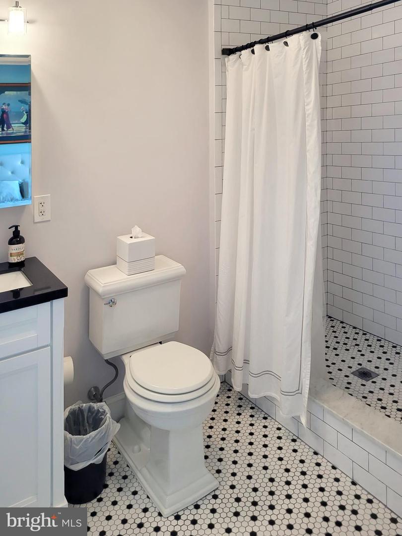 511-19 N Broad St #901 Property Photo 16