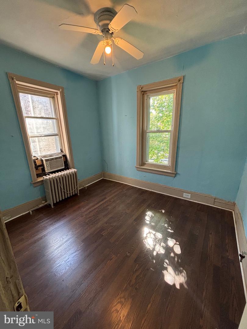 24 N Farson St Property Photo 12