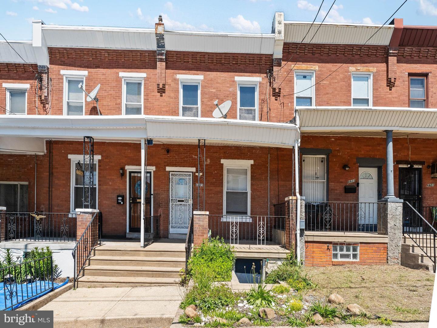 6625 Lansdowne Ave Property Photo 1