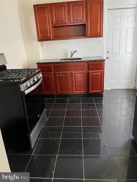 3245 N Hope St Property Photo 2