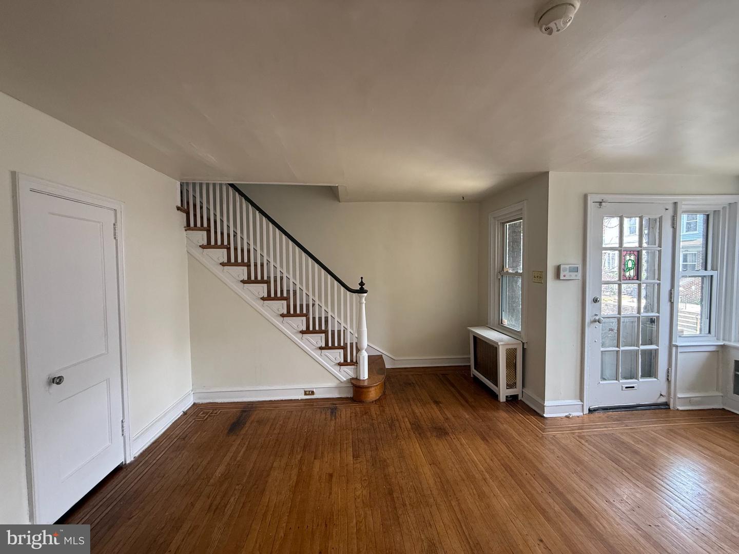 4218 Loring St Property Photo 6