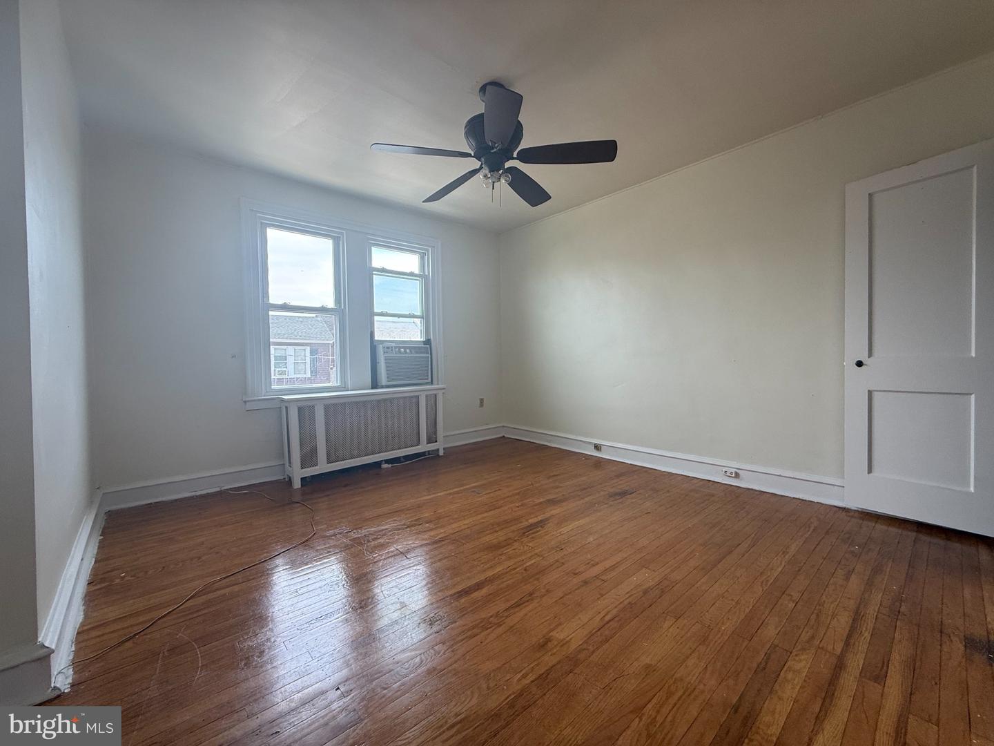 4218 Loring St Property Photo 7