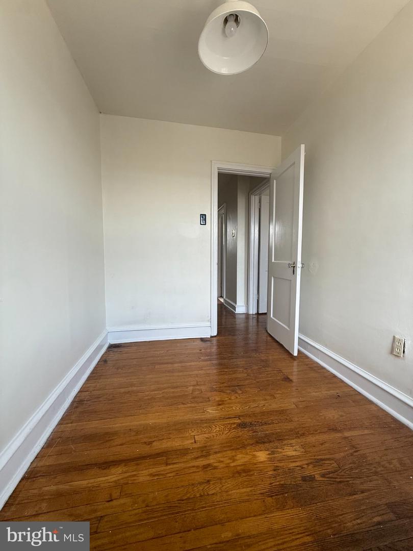 4218 Loring St Property Photo 14