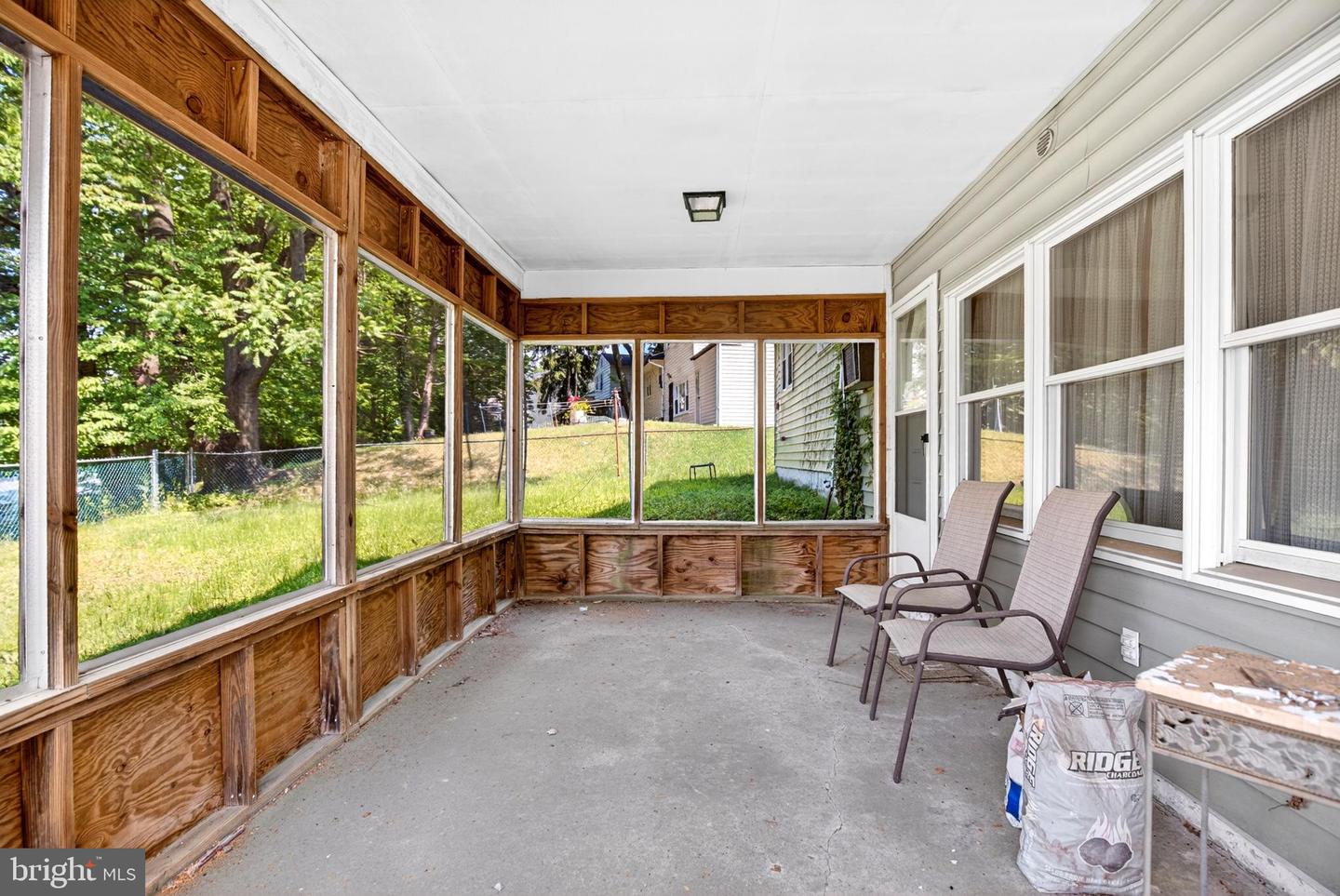 601 Sharon Ln Property Photo 13