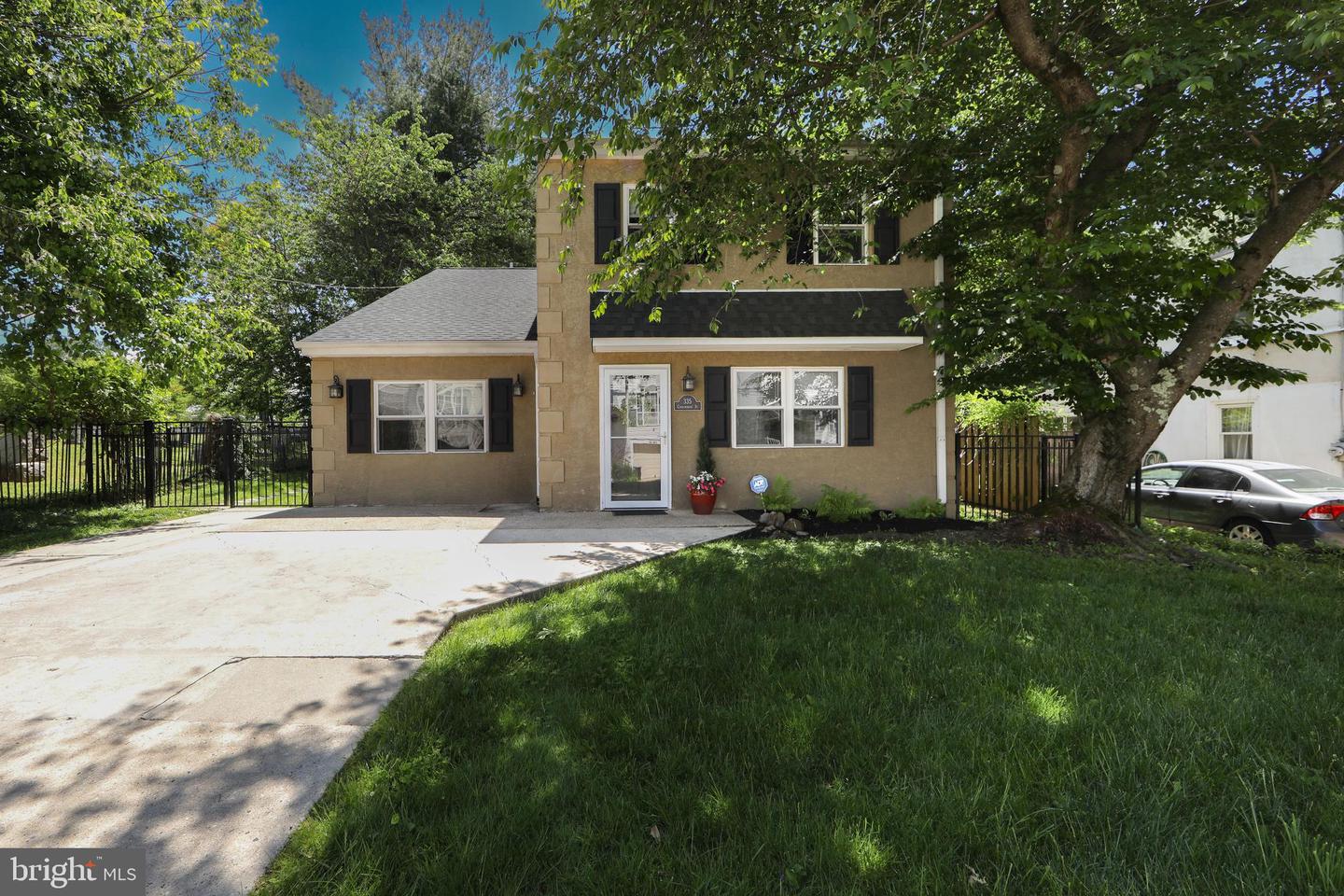 335 Cinnaminson St Property Photo 1
