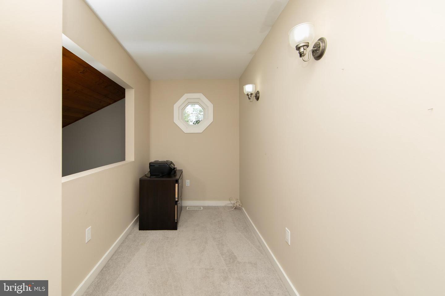 335 Cinnaminson St Property Photo 28