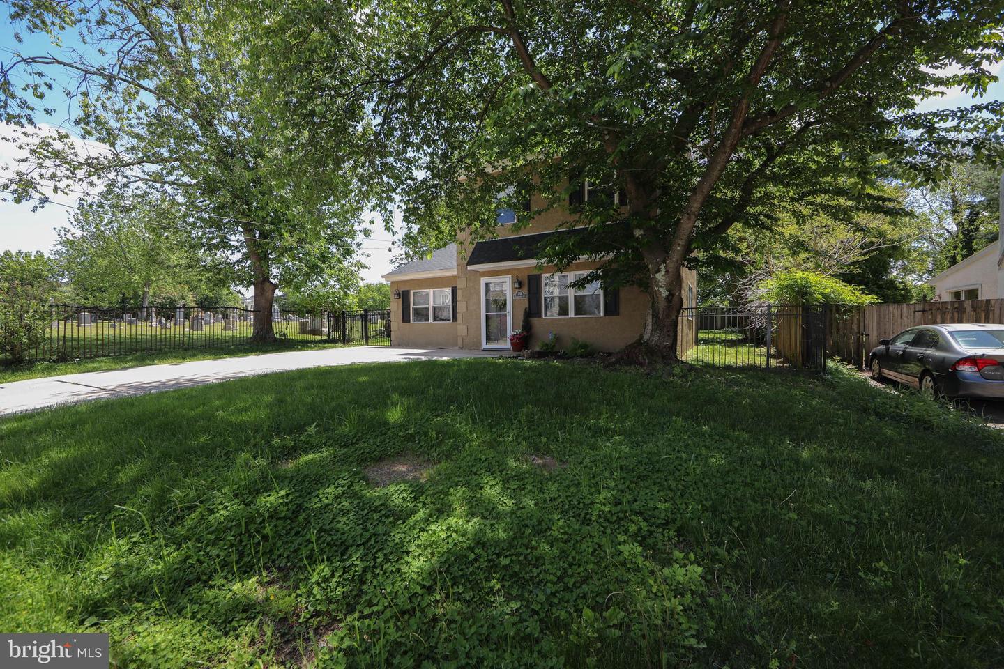 335 Cinnaminson St Property Photo 44