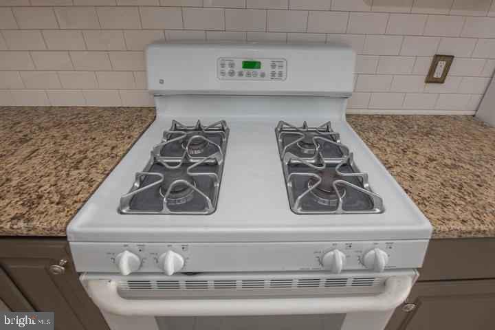 2658 N 27th St Property Photo 10
