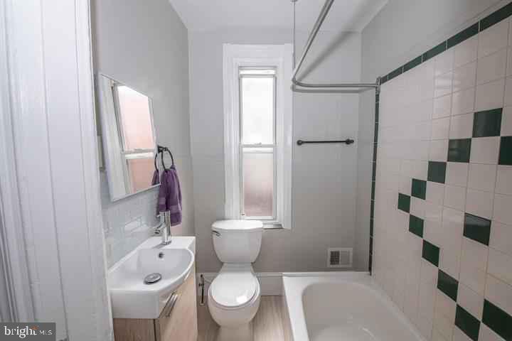 2658 N 27th St Property Photo 22