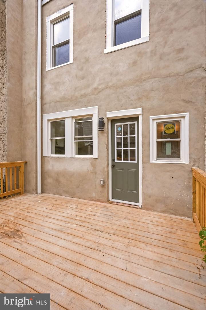 512 S Yewdall St Property Photo 36