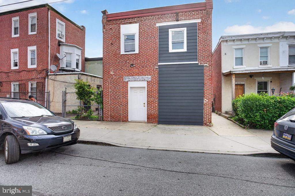 6220 Vine St Property Photo 3