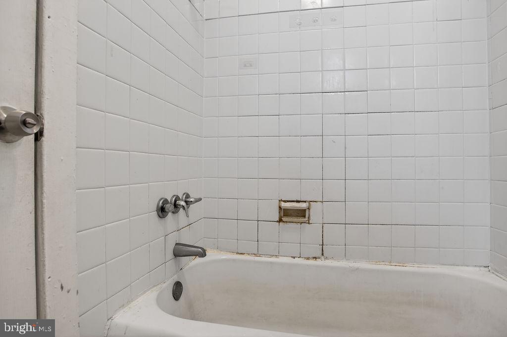 6220 Vine St Property Photo 32