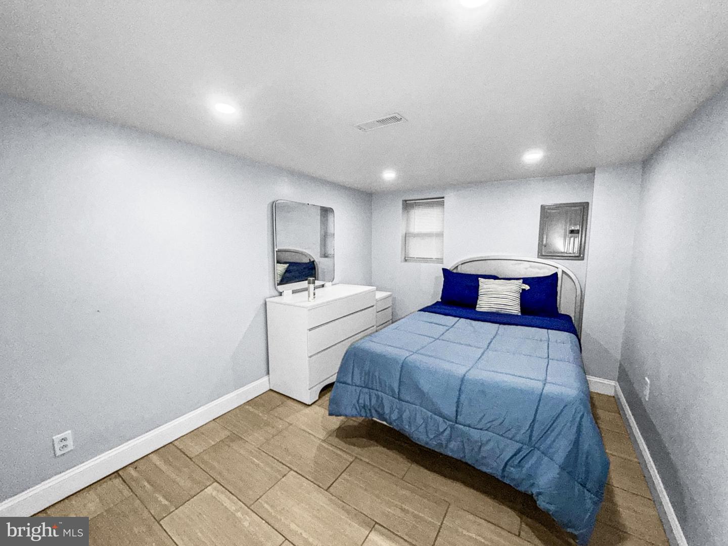 4644 G St #g Property Photo 3