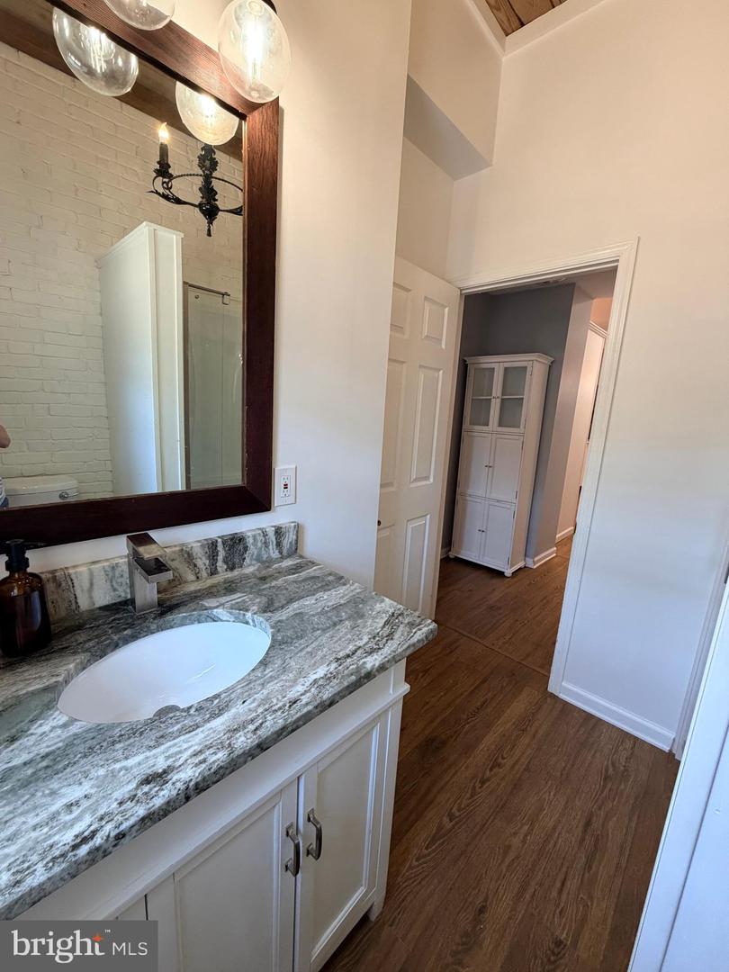 4406 Baker St Property Photo 14