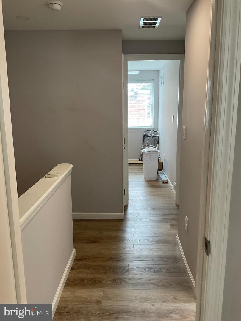 7530 Gilbert St Property Photo 18