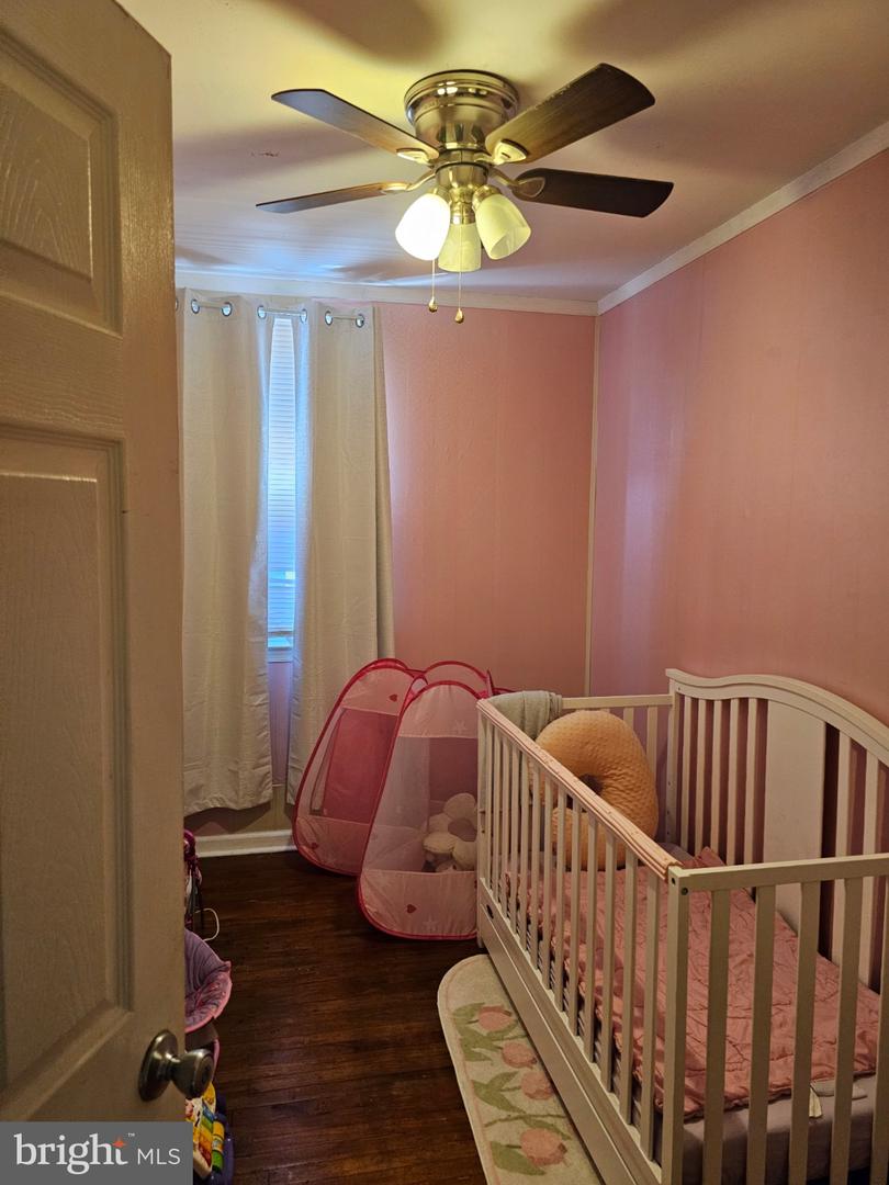 7254 Calvert St Property Photo 6