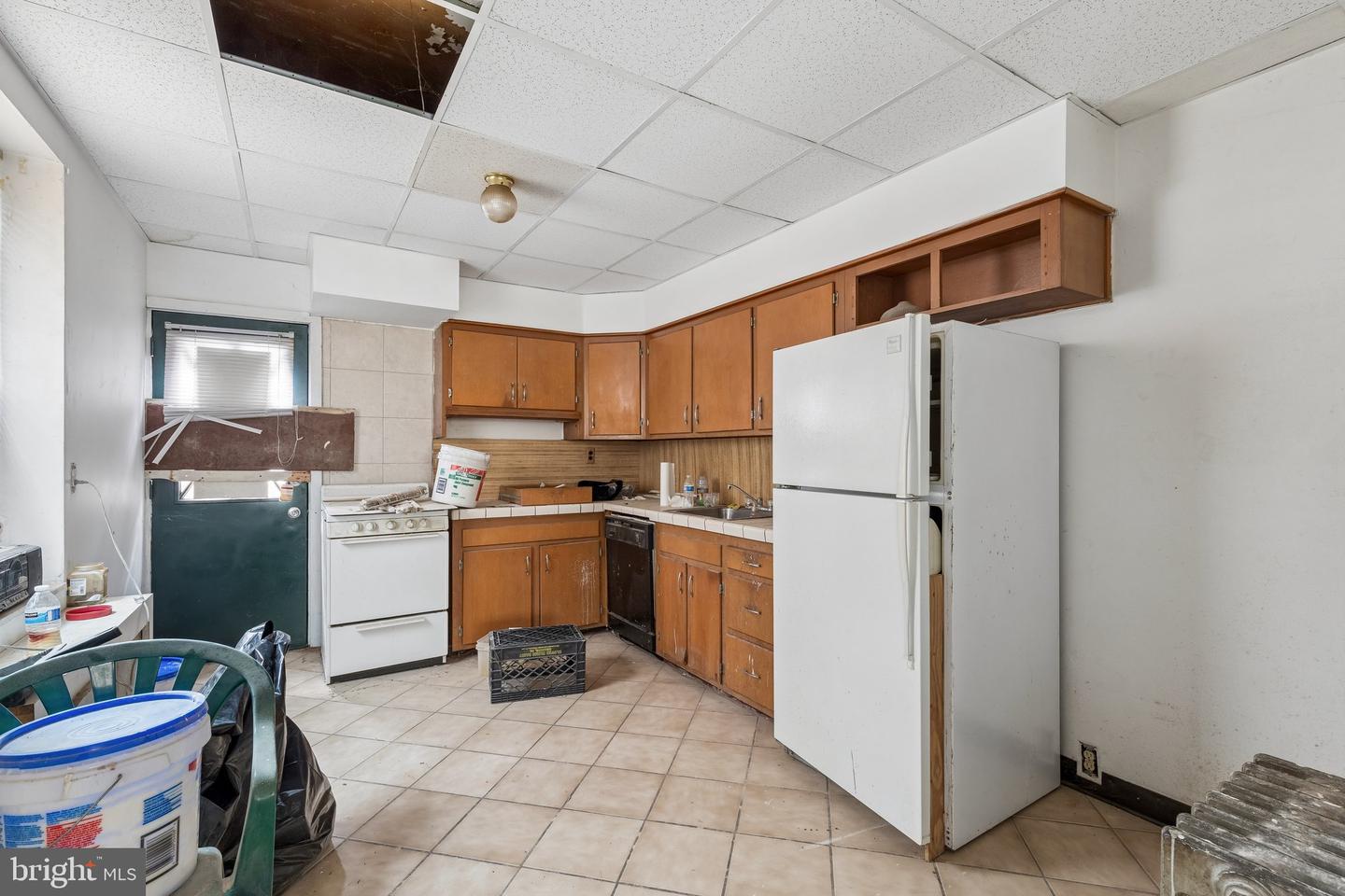 1932 S Bouvier St Property Photo 5