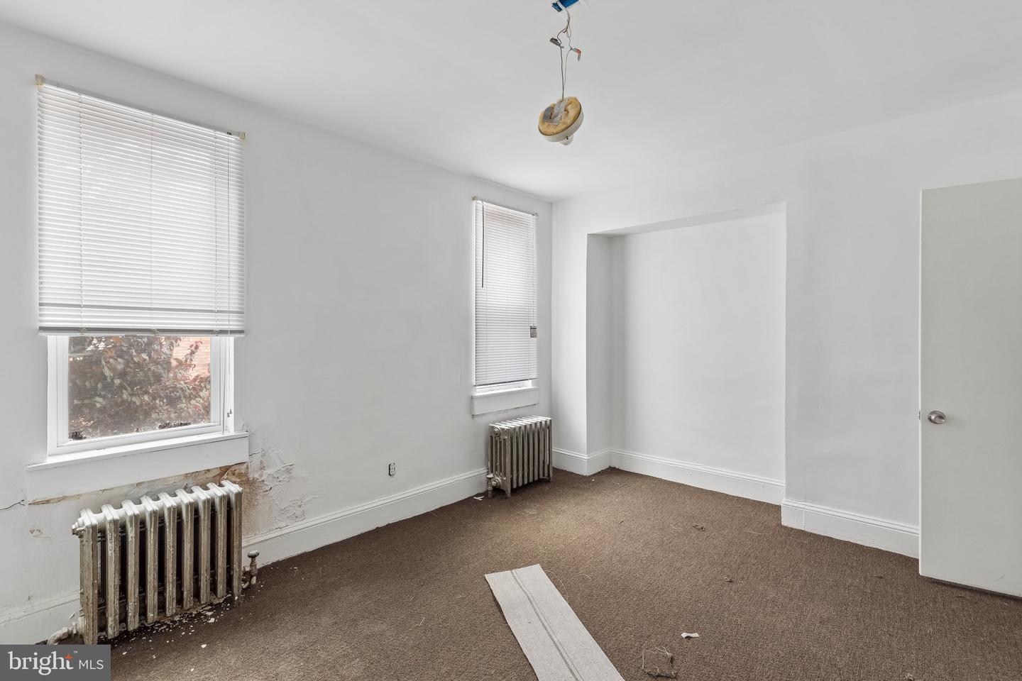 1932 S Bouvier St Property Photo 14