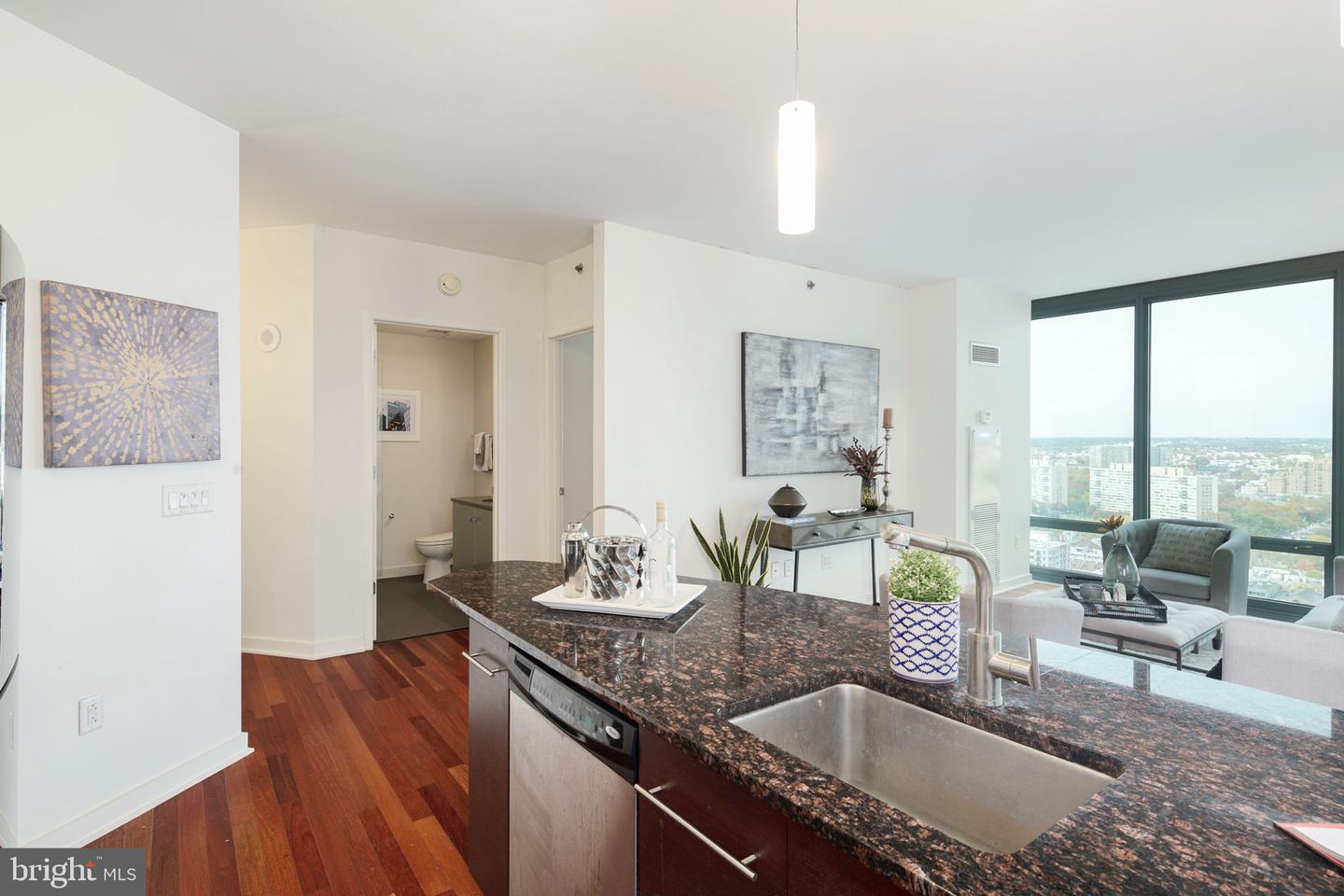 2101 Market St #3507 Property Photo 7