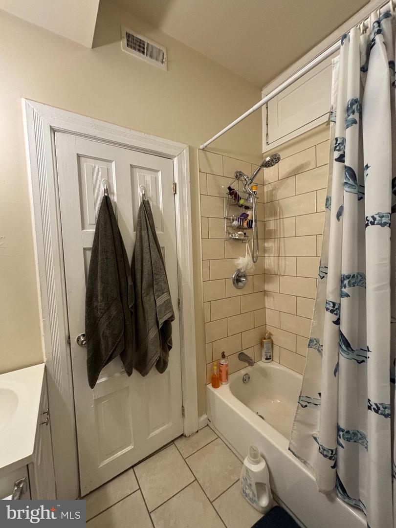 1309 N 19th St #b Property Photo 8