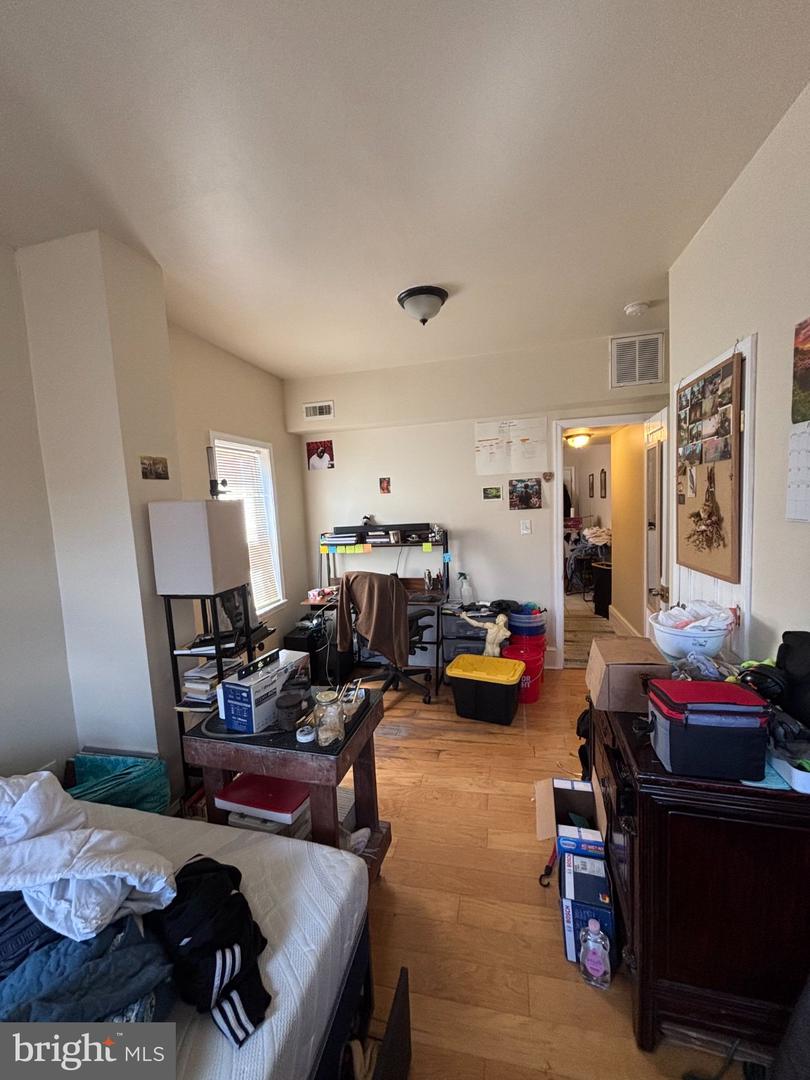 1309 N 19th St #b Property Photo 19