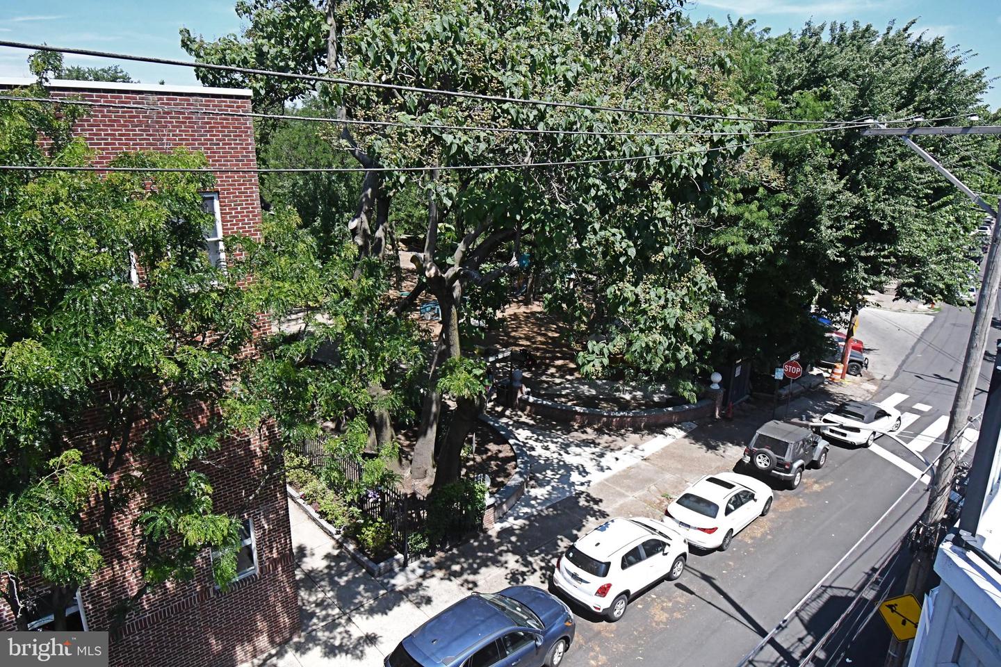 919 N American St Property Photo 42