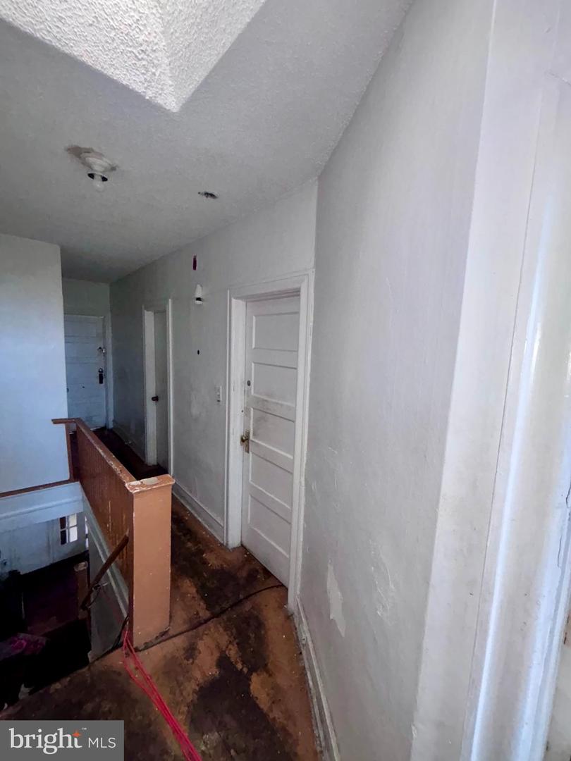 5961 N Leithgow St Property Photo 15