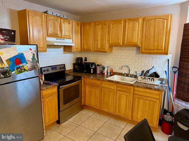 5435 W Berks St Property Photo 12