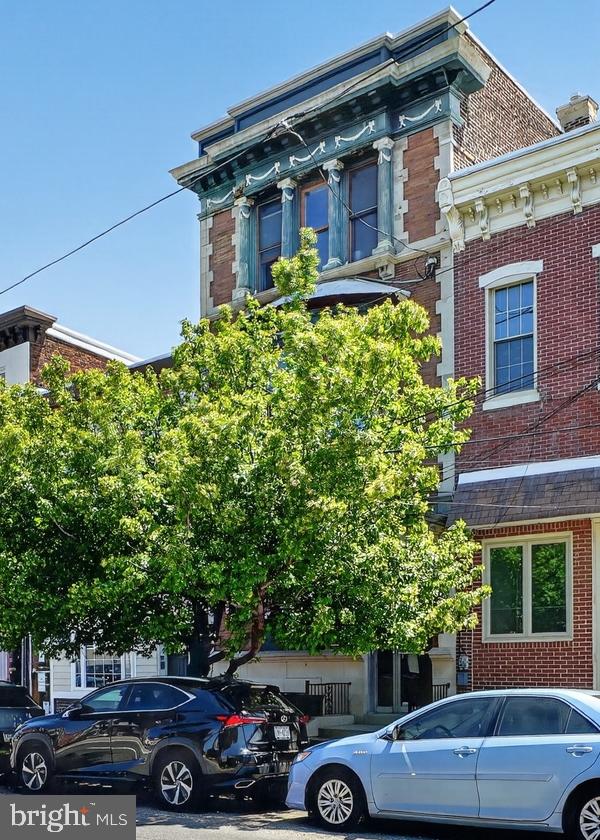 440 E Girard Ave Property Photo 1