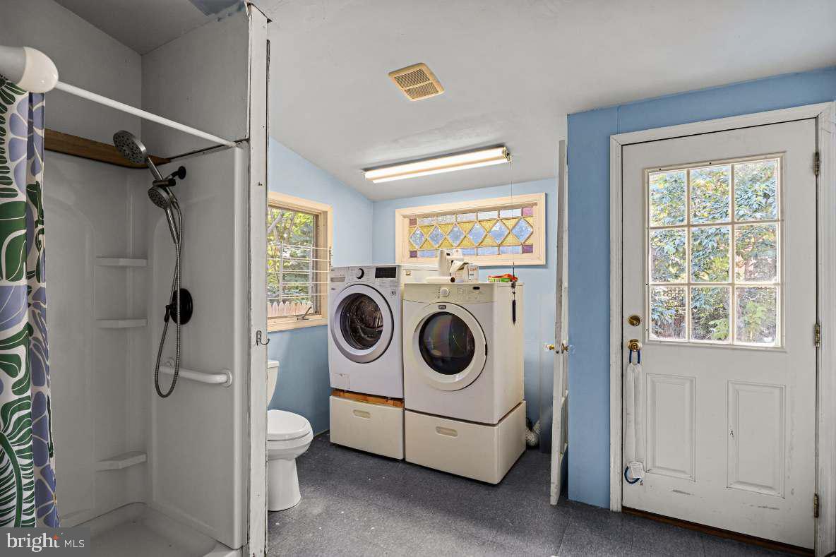 4818 Warrington Ave Property Photo 24