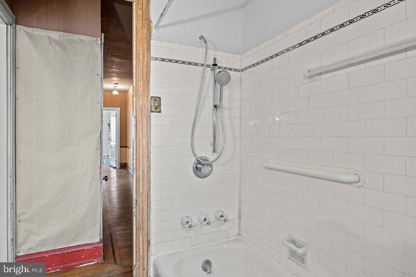 4818 Warrington Ave Property Photo 33
