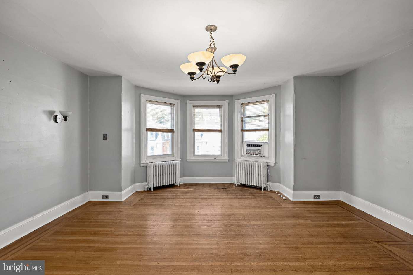 4818 Warrington Ave Property Photo 39