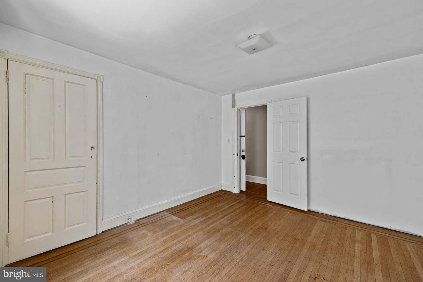 4818 Warrington Ave Property Photo 42