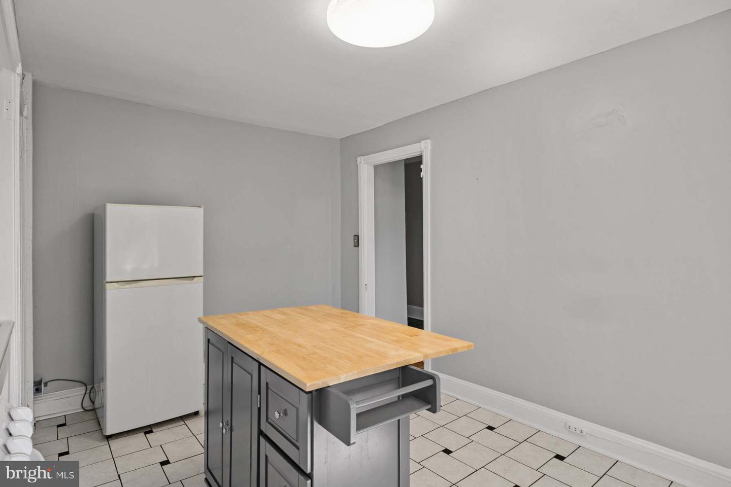 4818 Warrington Ave Property Photo 46