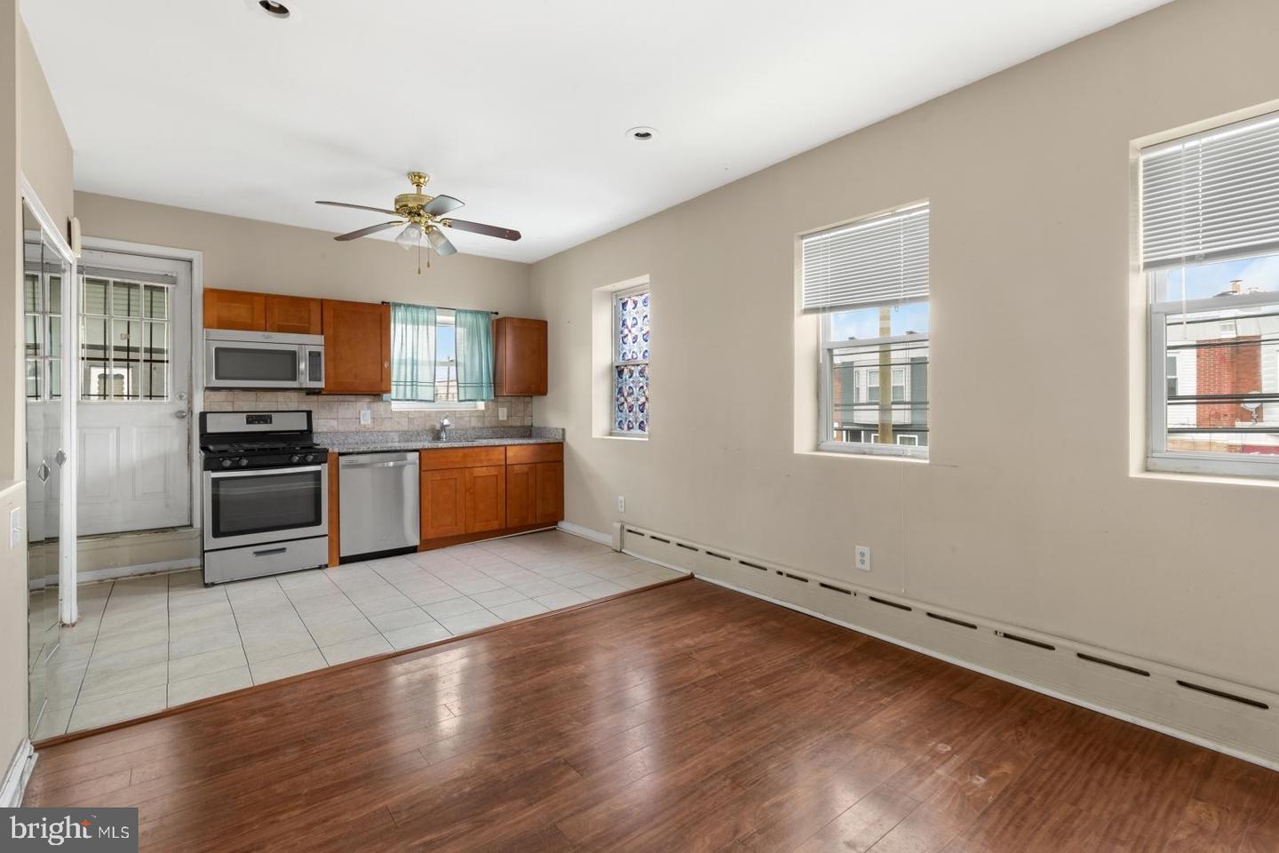 2100 S Lambert St Property Photo 12