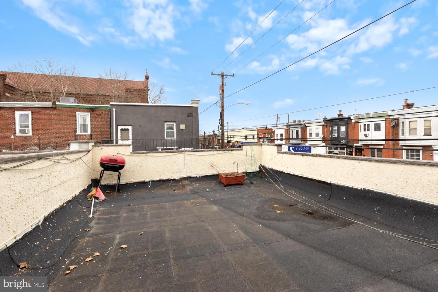 2100 S Lambert St Property Photo 22