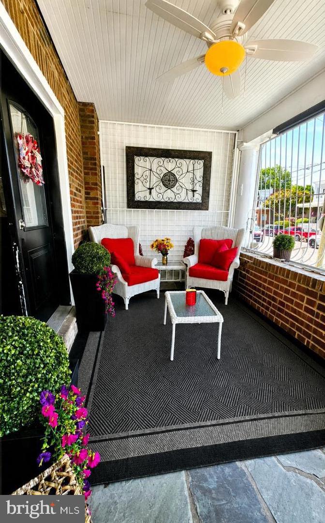 4113 Comly St Property Photo 3