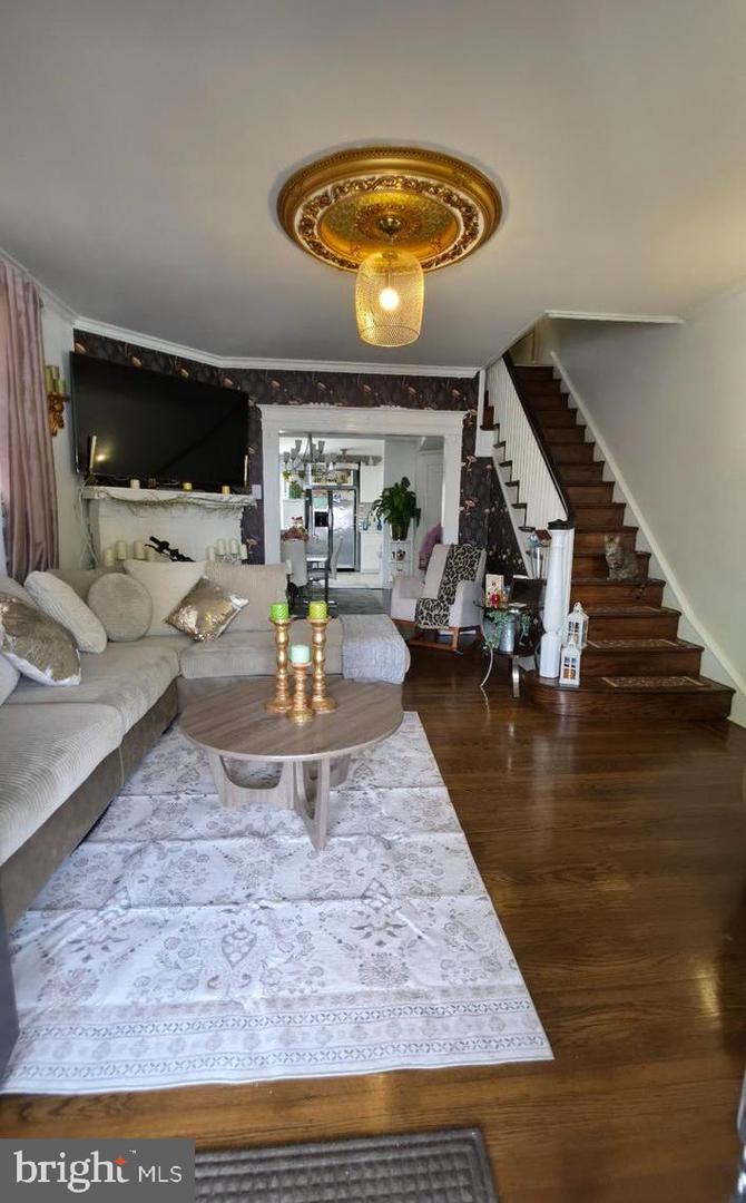 4113 Comly St Property Photo 5