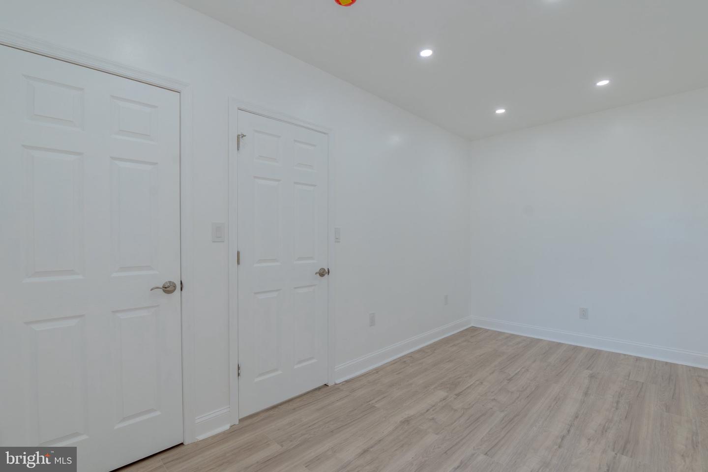 5542 Pemberton St Property Photo 27