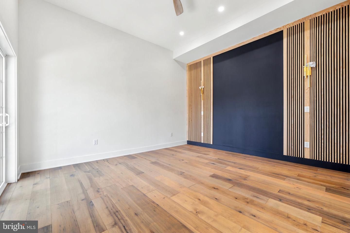 2506-8 E York St Property Photo 22