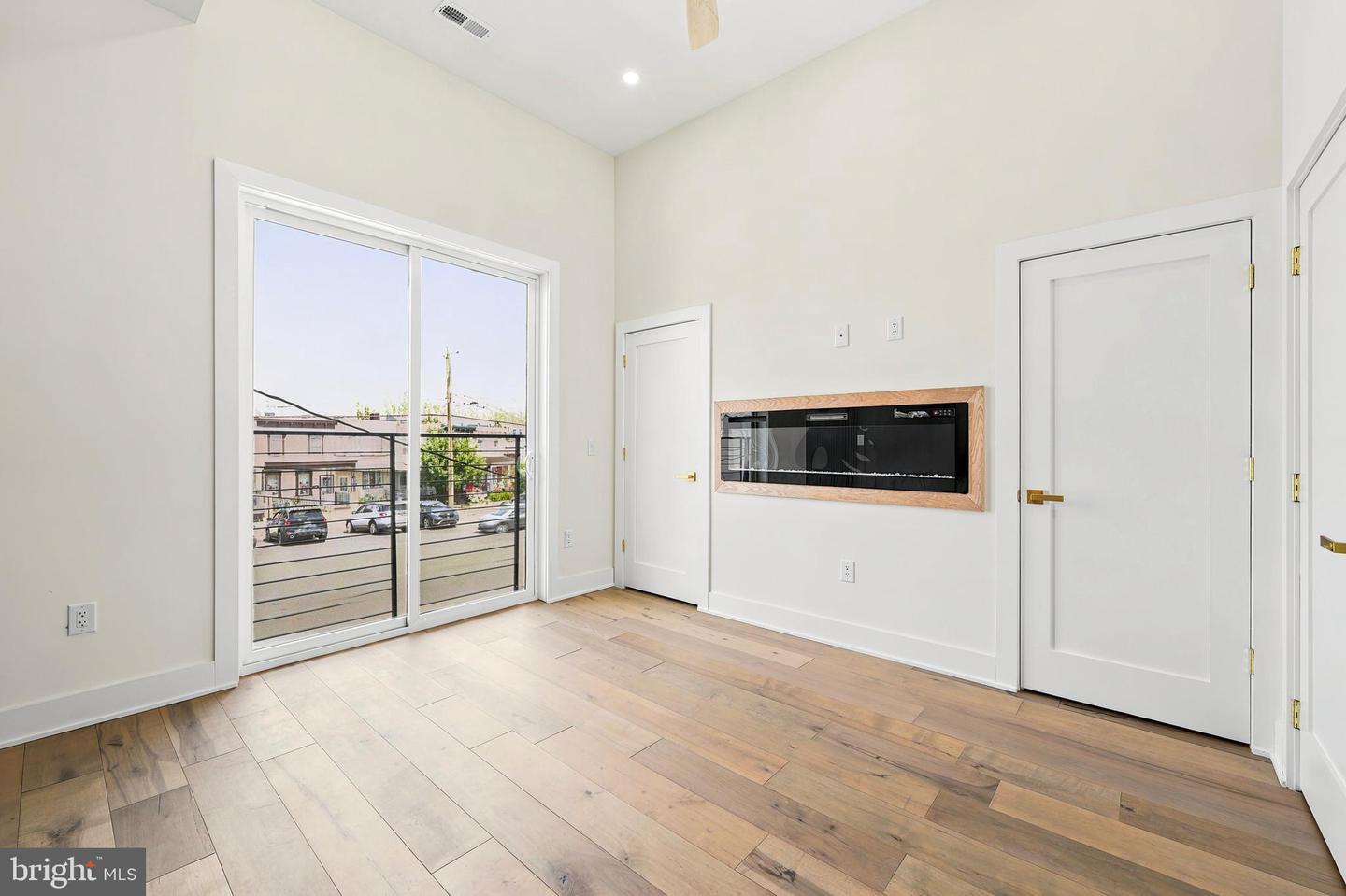 2506-8 E York St Property Photo 27