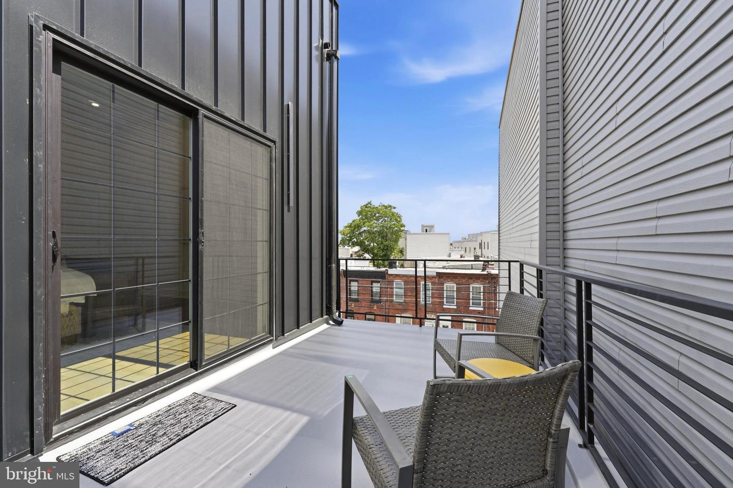 2506-8 E York St Property Photo 36