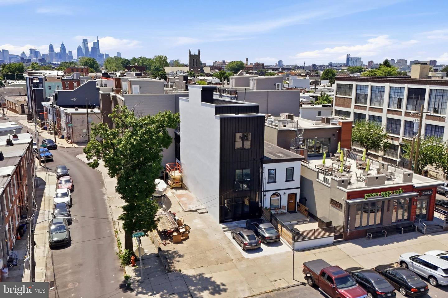 2506-8 E York St Property Photo 40
