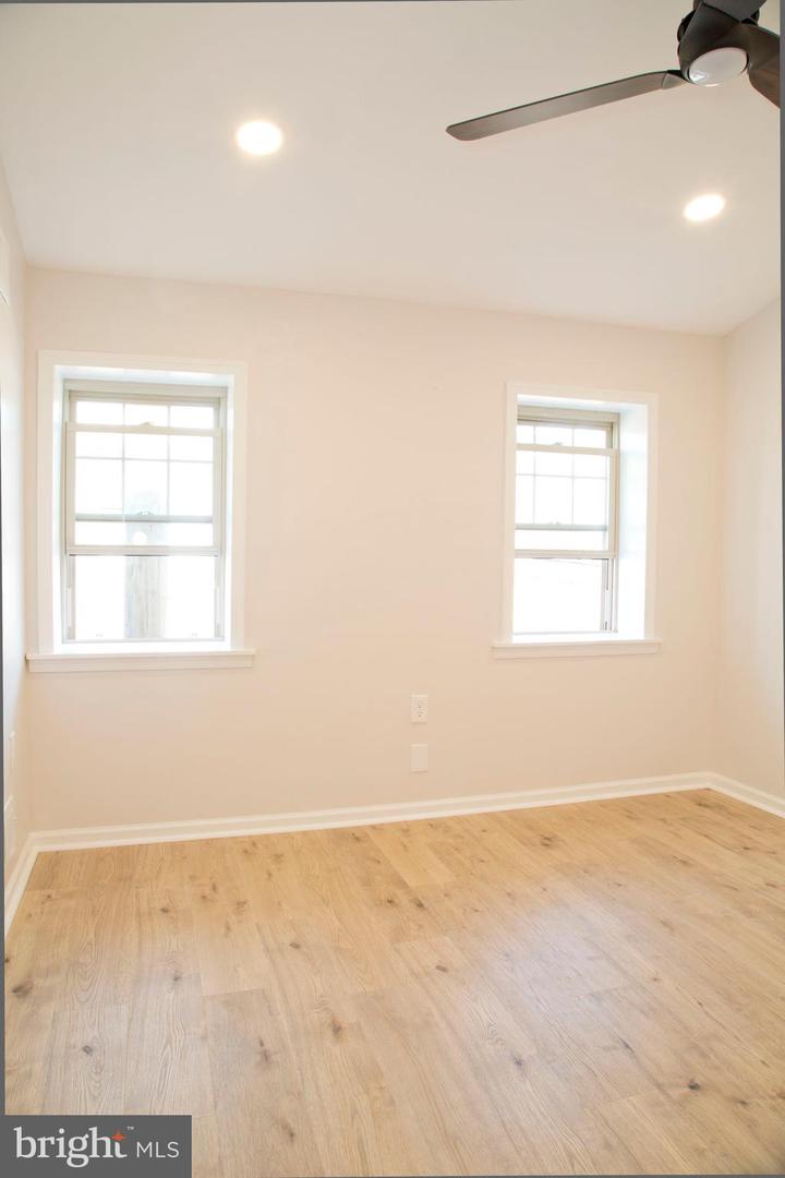 1229 S Warnock St Property Photo 18