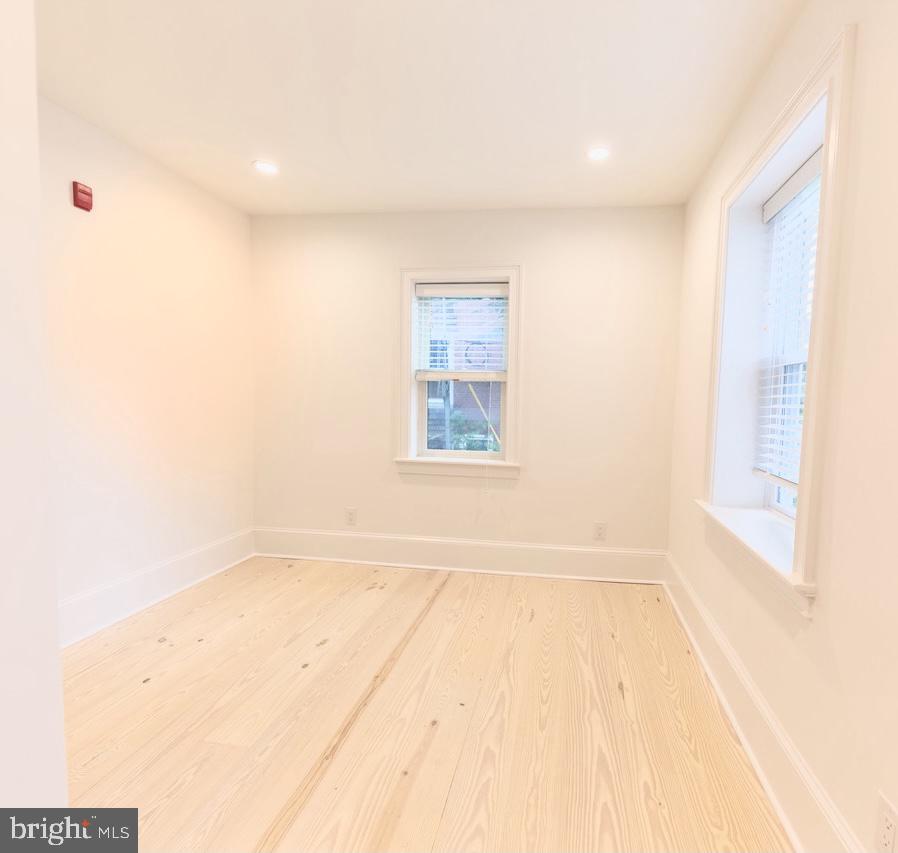 813 S 49th St Property Photo 25