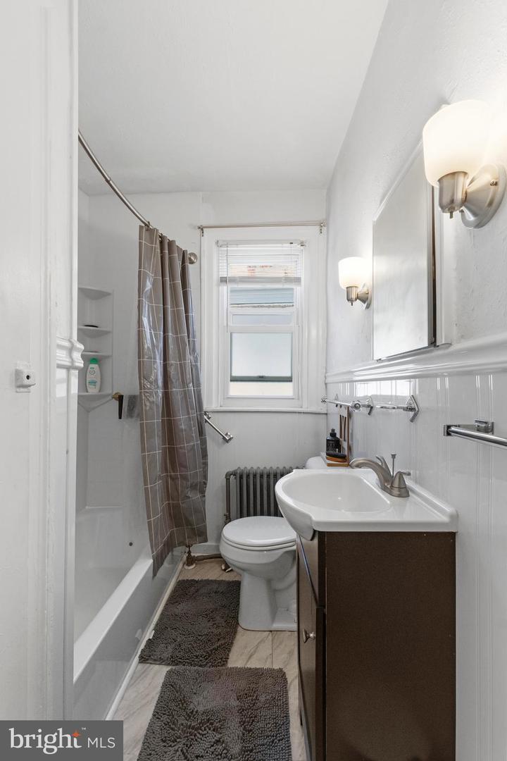 6211 Wayne Ave Property Photo 29