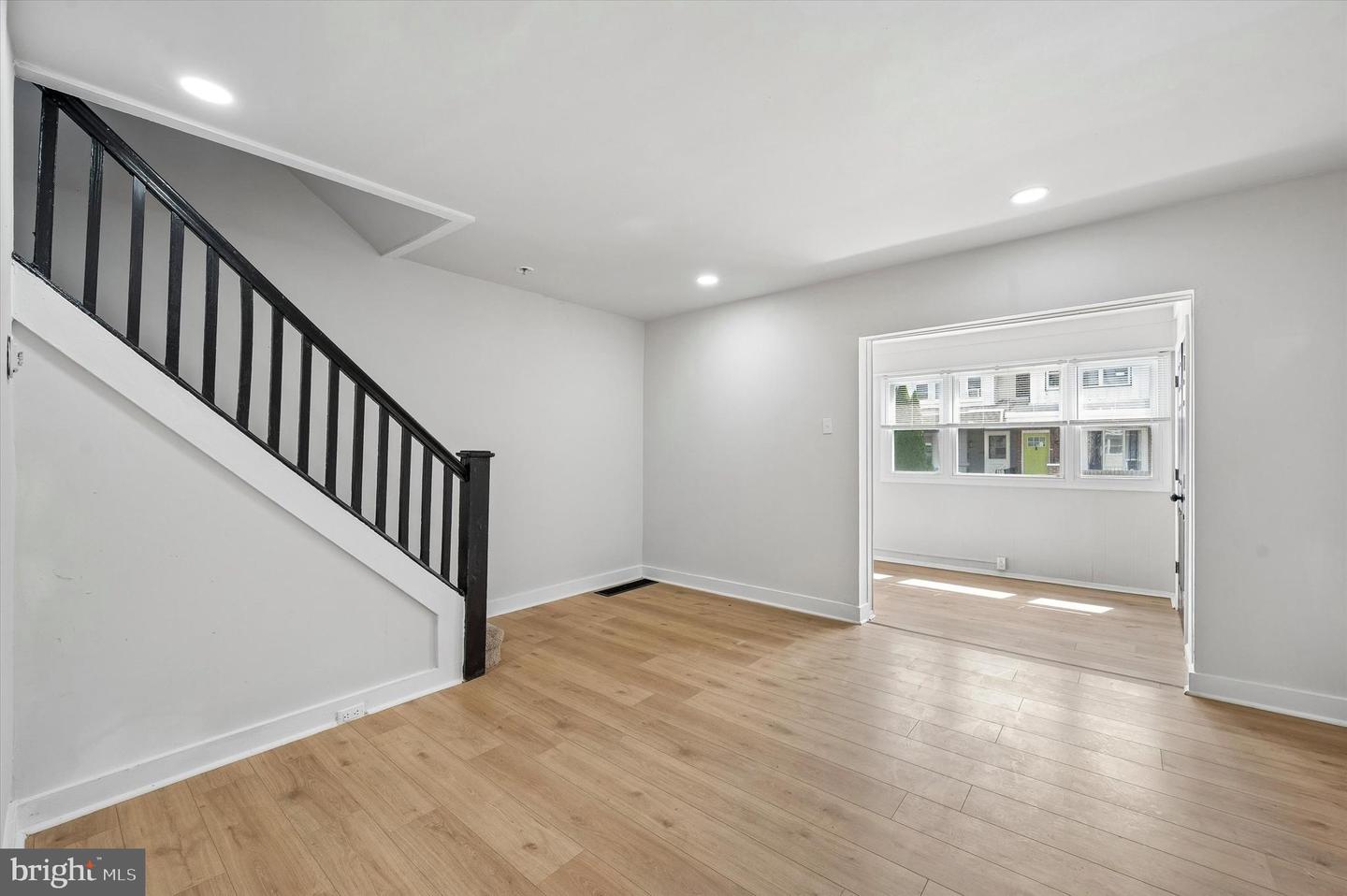 2615 S Hobson St Property Photo 5