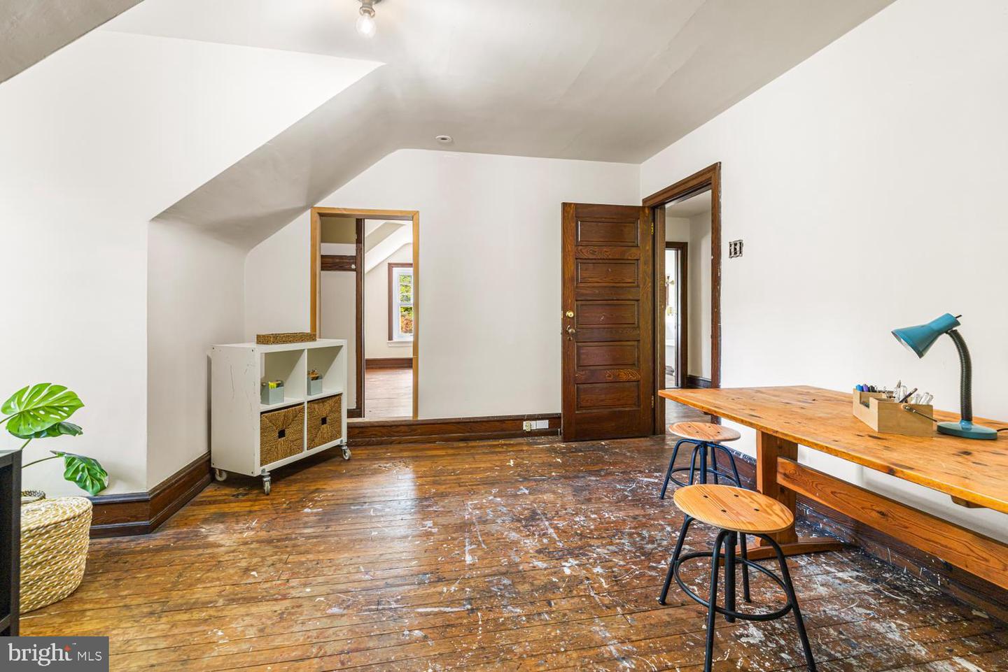 601 W Hortter St Property Photo 45