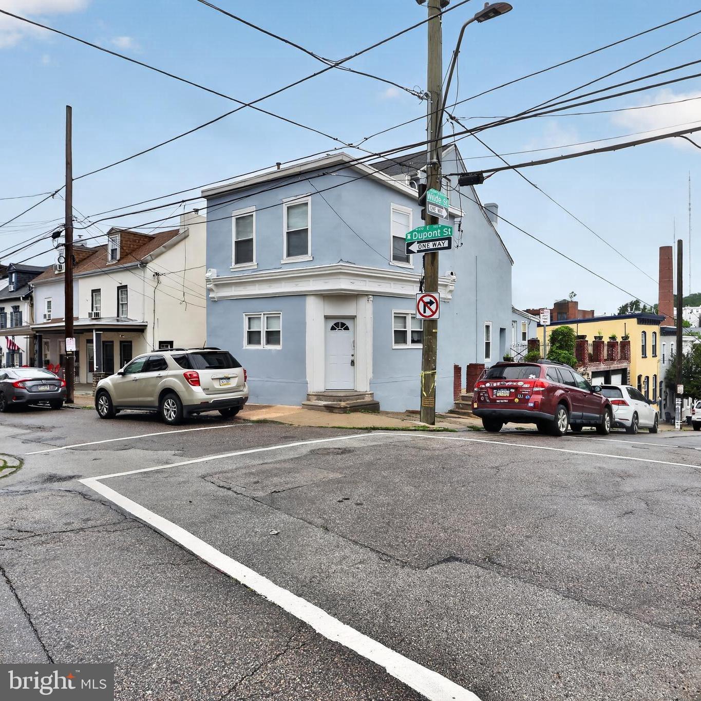 182 Dupont St Property Photo 1